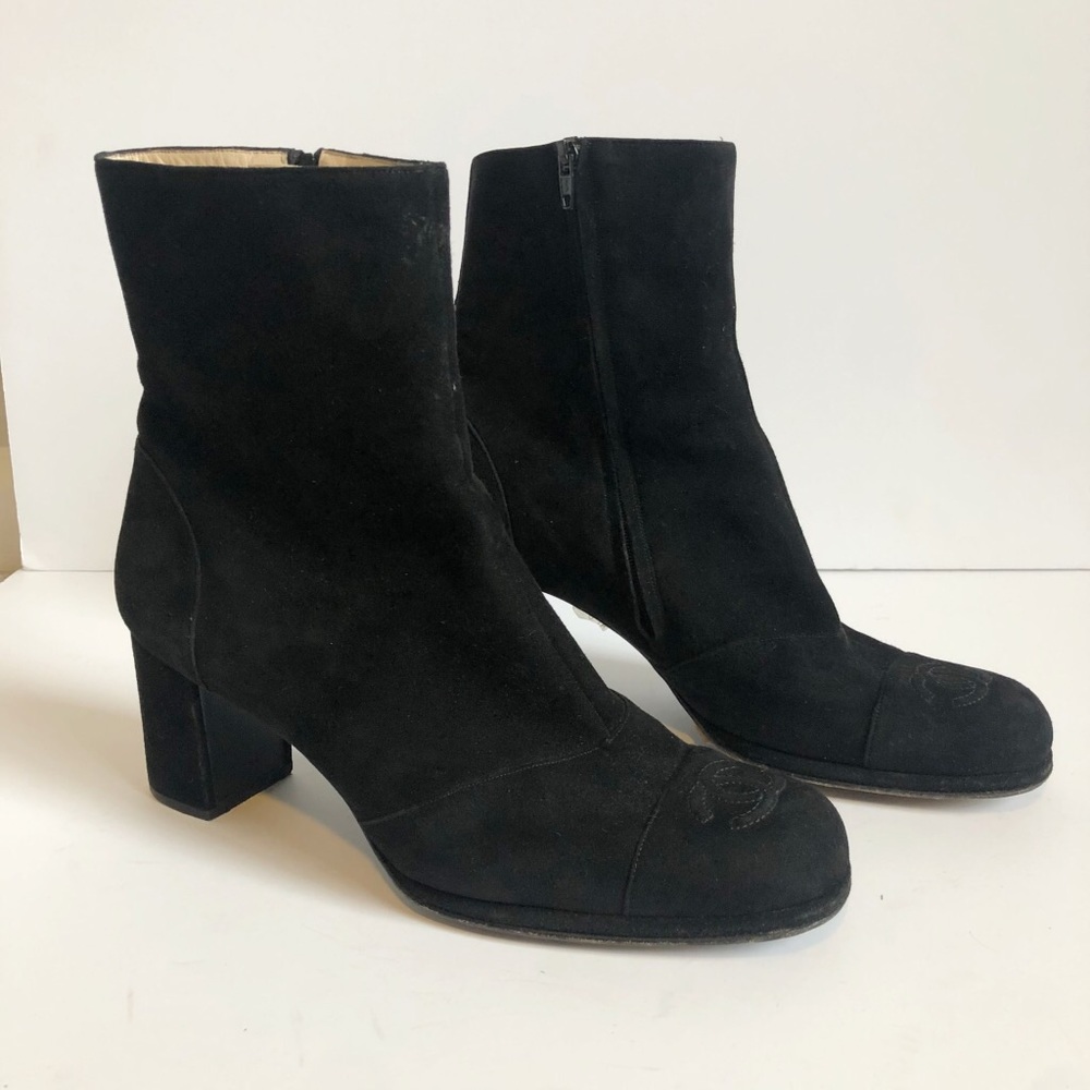 CHANEL Vintage Suede CC Square Toe Boots Black